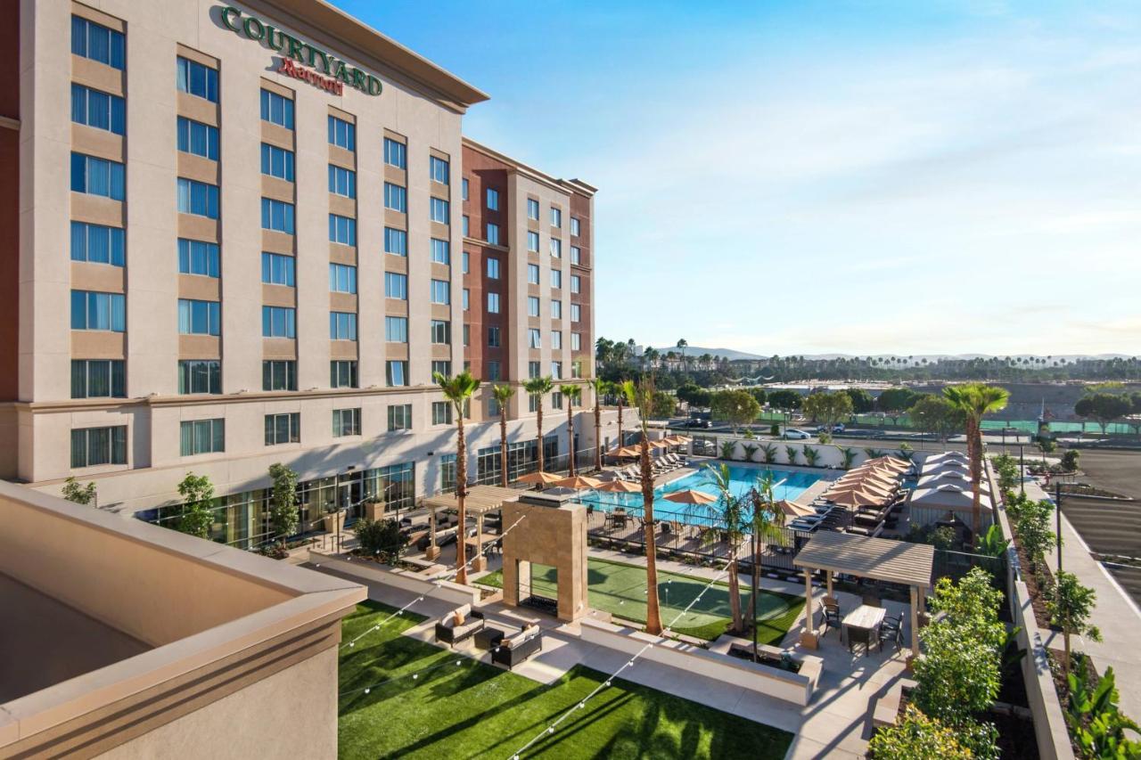 Courtyard By Marriott Irvine Spectrum Exterior foto